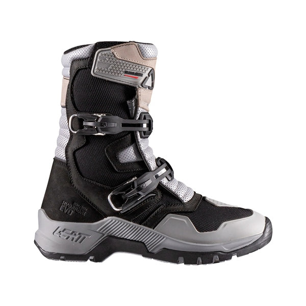 496941_RIGHT
